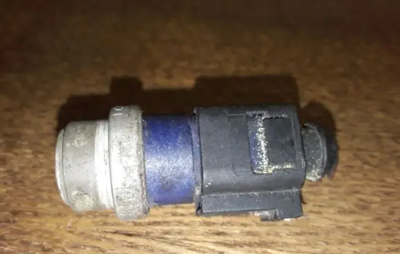 Audi A6 S6 C5 4B Coolant temperature sensor 8D0959481B