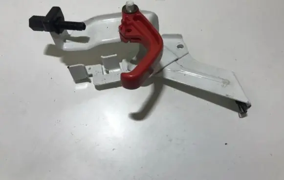 Volvo C70 Engine bonnet (hood) release handle