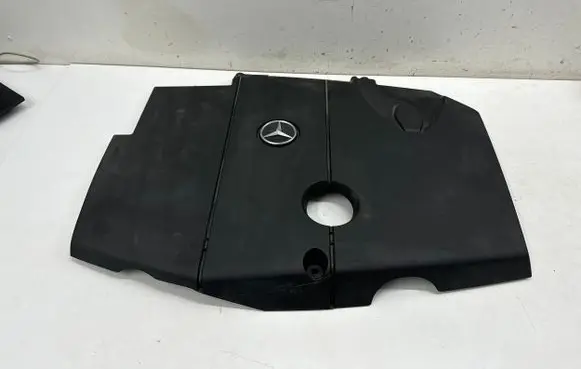 Mercedes-Benz SLK R172 Engine cover (trim) A6510103713