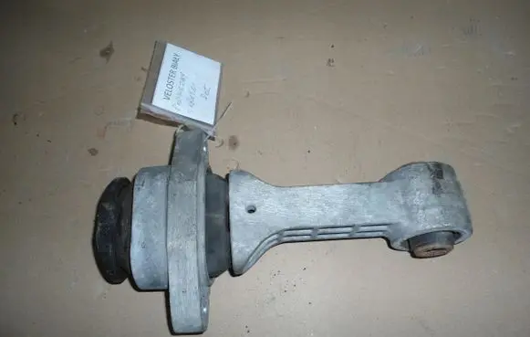 Hyundai Veloster Gearbox mount