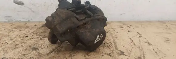 Mercedes-Benz E W124 Rear brake caliper