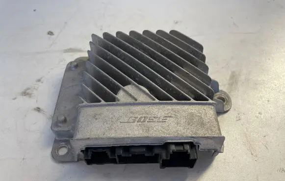Renault Kadjar Sound amplifier 280637233R 7159240010 715923001043755
