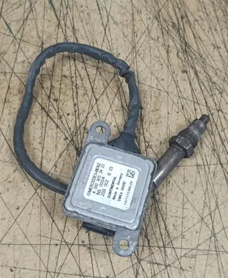 Mercedes-Benz E W212 Lambda probe sensor A0009053403