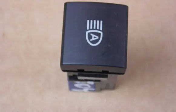 Toyota Yaris Light switch M71047