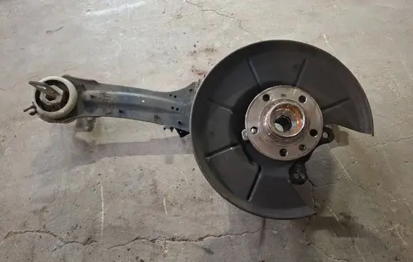 Volvo V60 Rear wheel hub 6G912K316