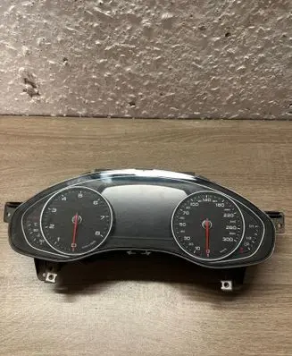 Audi A6 C7 Speedometer (instrument cluster) 4G8920930S 0263672083