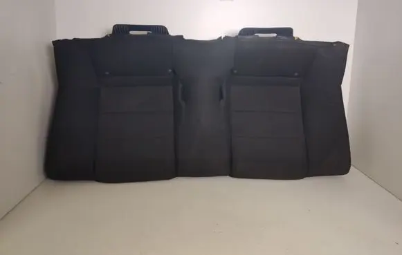 Ford Mustang V Rear seat