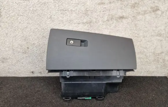 Volvo S80 Glove box set 39891975 30676280