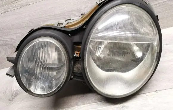 Mercedes-Benz E W210 Headlight/headlamp 14434500 14673700