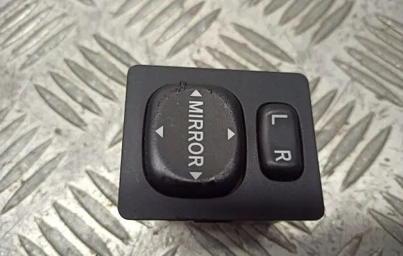 Toyota Corolla E140 E150 Wing mirror switch 183574
