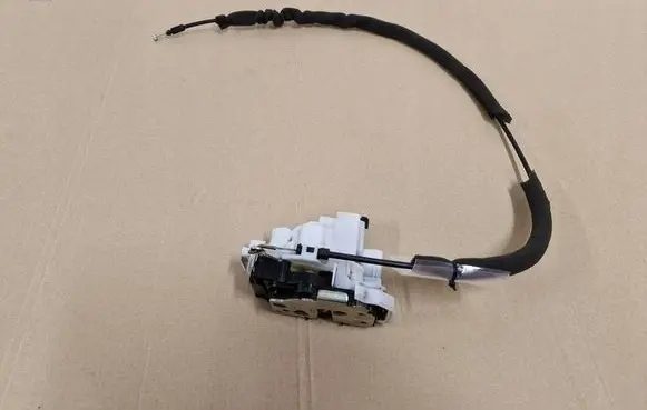 Fiat Doblo Sliding door lock 