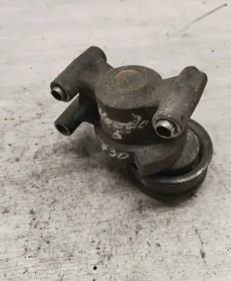 Mazda 5 Generator/alternator belt tensioner
