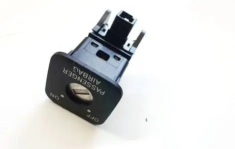 Passenger airbag on/off switch