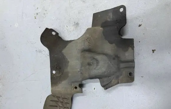 BMW X1 E84 Front underbody cover/under tray 2990819