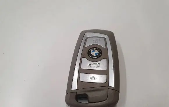 BMW 5 F10 F11 Ignition key/card 9284936 HHE5661 DA101586