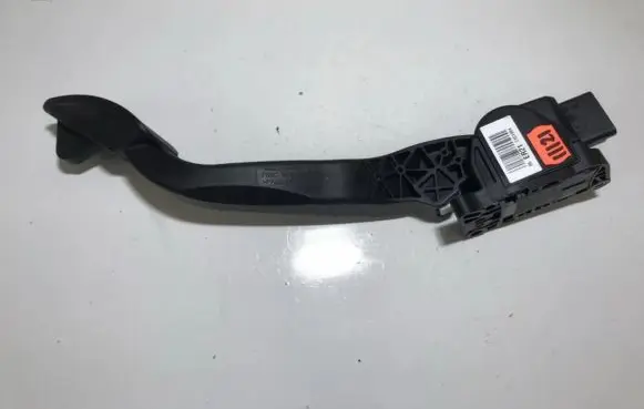 Citroen C4 I Picasso Accelerator throttle pedal 0280755169 9671417080