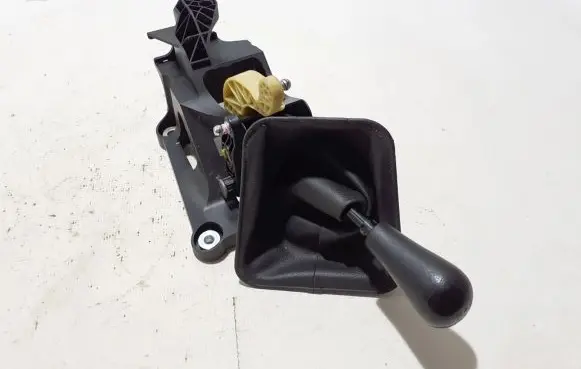 Nissan NV200 Gear shifter/selector 34101BJ00A