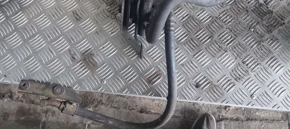 Nissan Almera Power steering pump 93114090