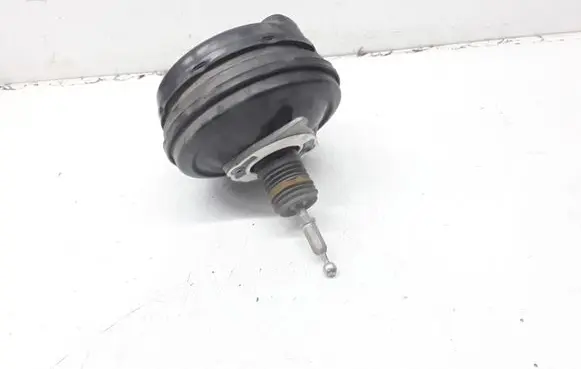 Audi A6 S6 C5 4B Brake booster