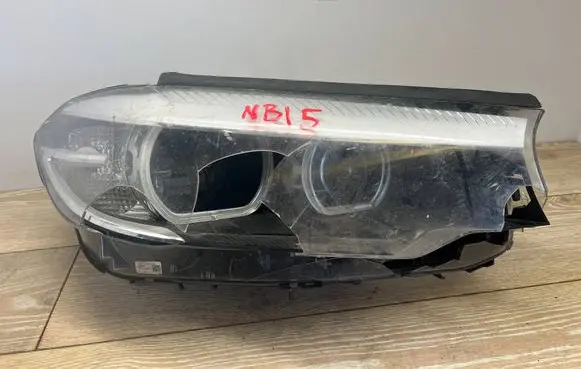 BMW 5 G30 G31 G38 Headlight/headlamp 8499112