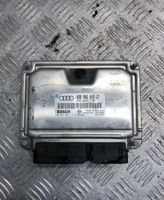 Audi A4 S4 B6 8E 8H Engine control unit/module 038906019JT 0281011138