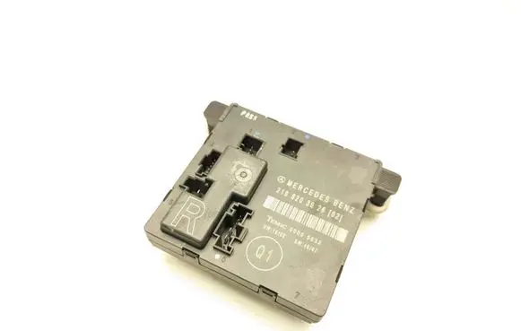 Mercedes-Benz CLS C219 Door control unit/module 2198203626 00005032
