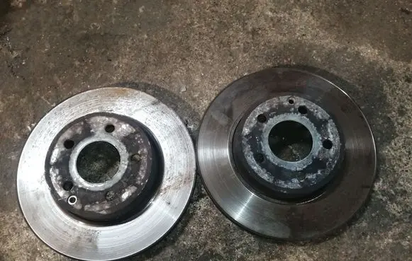 Mercedes-Benz E W212 Front brake disc
