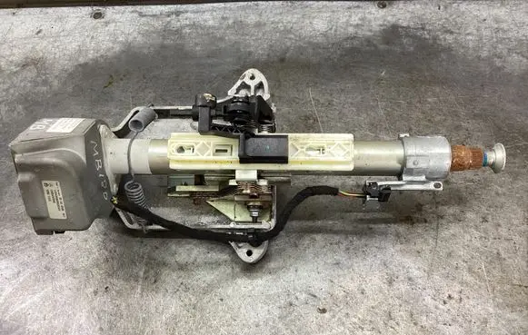 Steering wheel axle