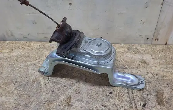 Dodge Journey Spare wheel mounting bracket 