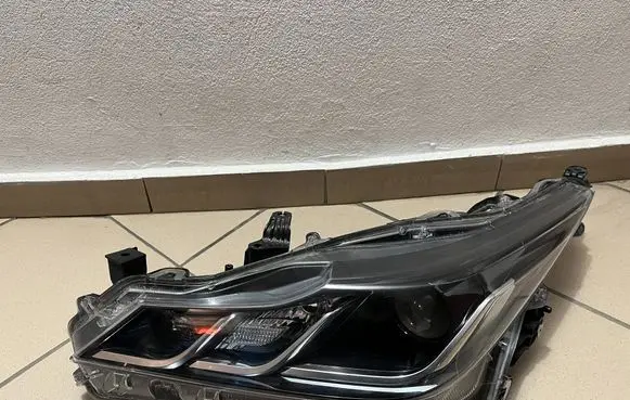 Toyota Corolla E210 E21 Headlight/headlamp 81150-02T31