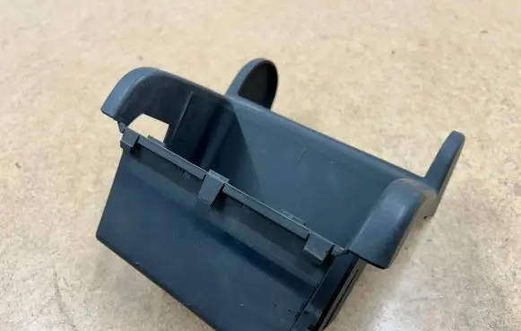 BMW 3 E46 Other center console (tunnel) element 51168218307 8218307 51168213682