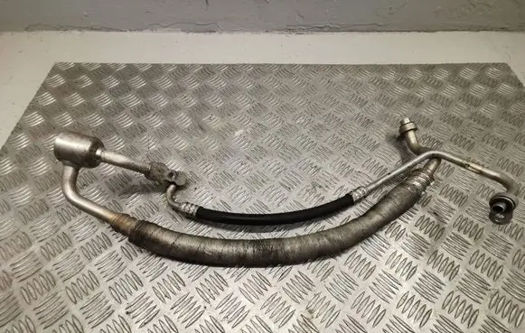Opel Astra J Air conditioning (A/C) pipe/hose 13351588