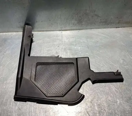 Audi A8 S8 D2 4D Other engine bay part 4D1819404B