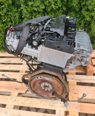 Mercedes-Benz C W204 Engine
