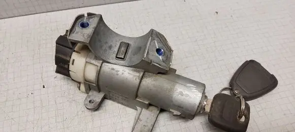 Volvo V70 Ignition lock 8626324 73760