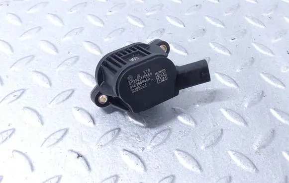 Volkswagen T-Roc Camshaft vanos timing valve 04E906048A