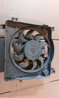 Opel Astra H Radiator cooling fan shroud 24467444 0130303304