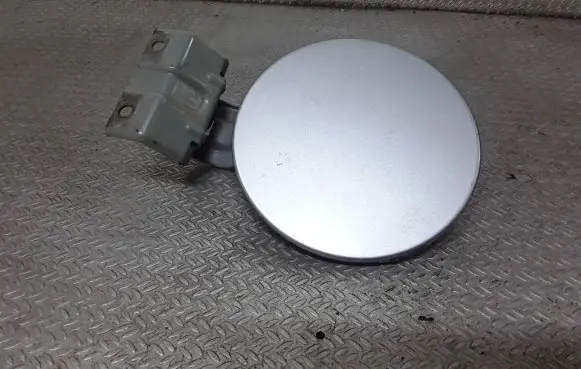 Mitsubishi Grandis Fuel tank cap