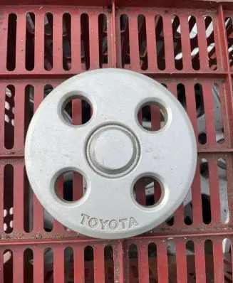 Toyota Corolla E90 Original wheel cap 717224