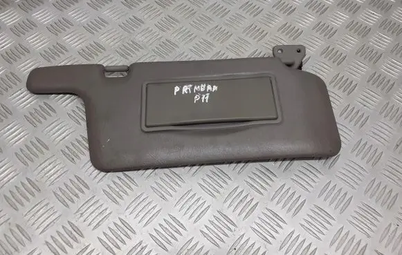 Nissan Primera Centre console side trim front 