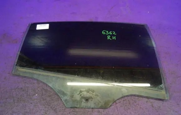 Opel Insignia A Front door window glass four-door 