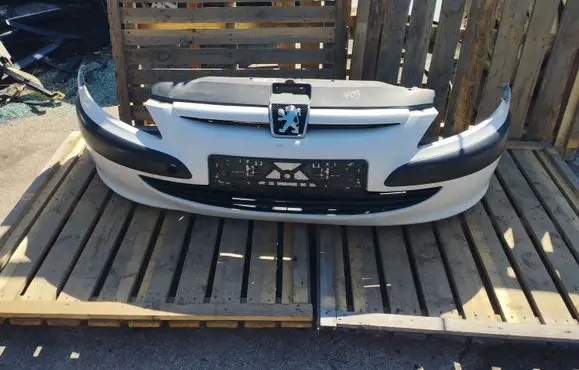 Peugeot 307 Front bumper