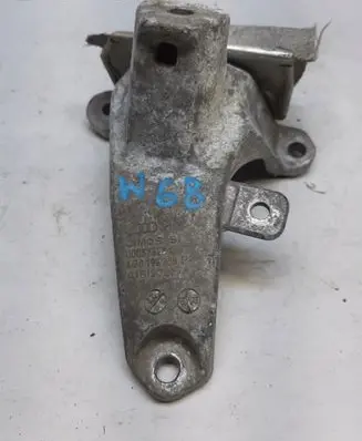 Audi A4 S4 B8 8K Engine mounting bracket 4G0199308P