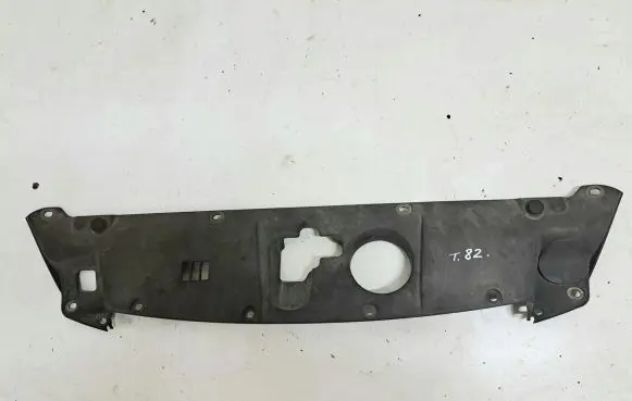 Honda FR-V Radiator trim 