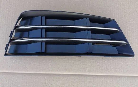 Audi A4 S4 B9 Front bumper lower grill 8W0807682R