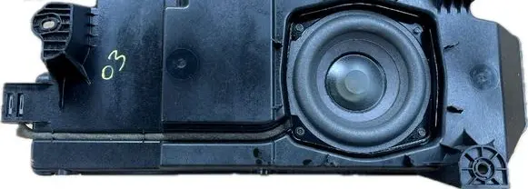 Cadillac Escalade IV Front door speaker 22818981