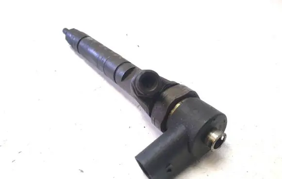 Mercedes-Benz Sprinter W901 W902 W903 W904 Fuel injector