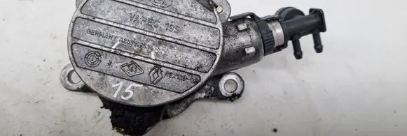 Renault Laguna II Vacuum pump 8200102535