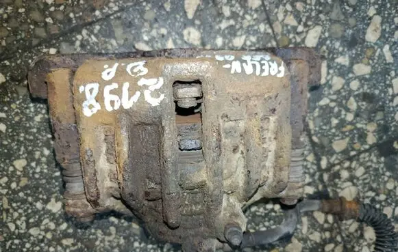 Land Rover Freelander Front brake caliper