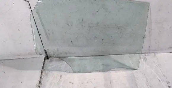 Mazda 3 I Rear door window glass